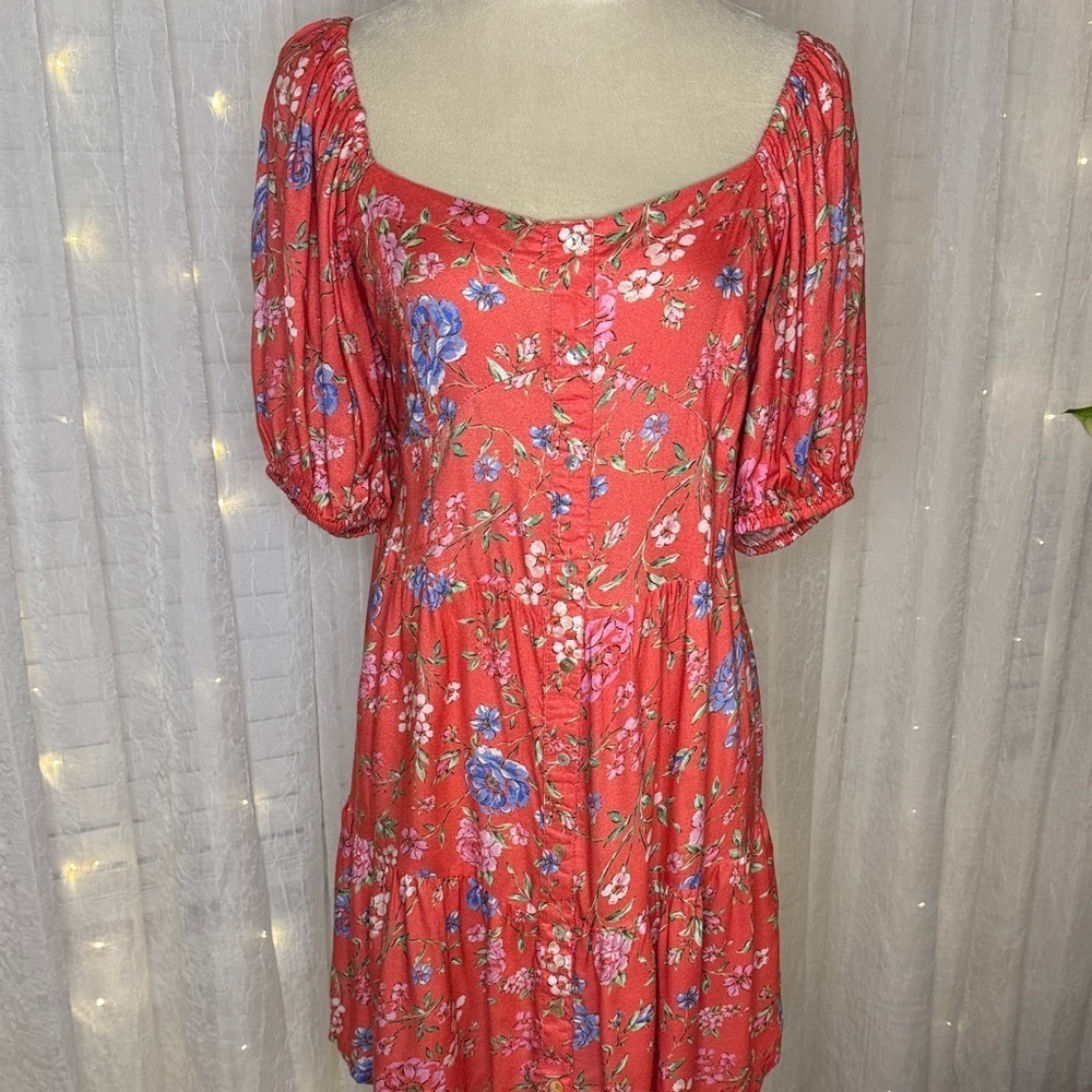 Chic Floral Mini Dress in Red and Blue
